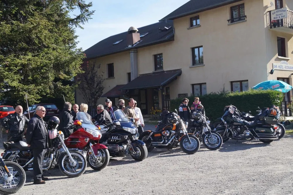Le Blanchon Hotel