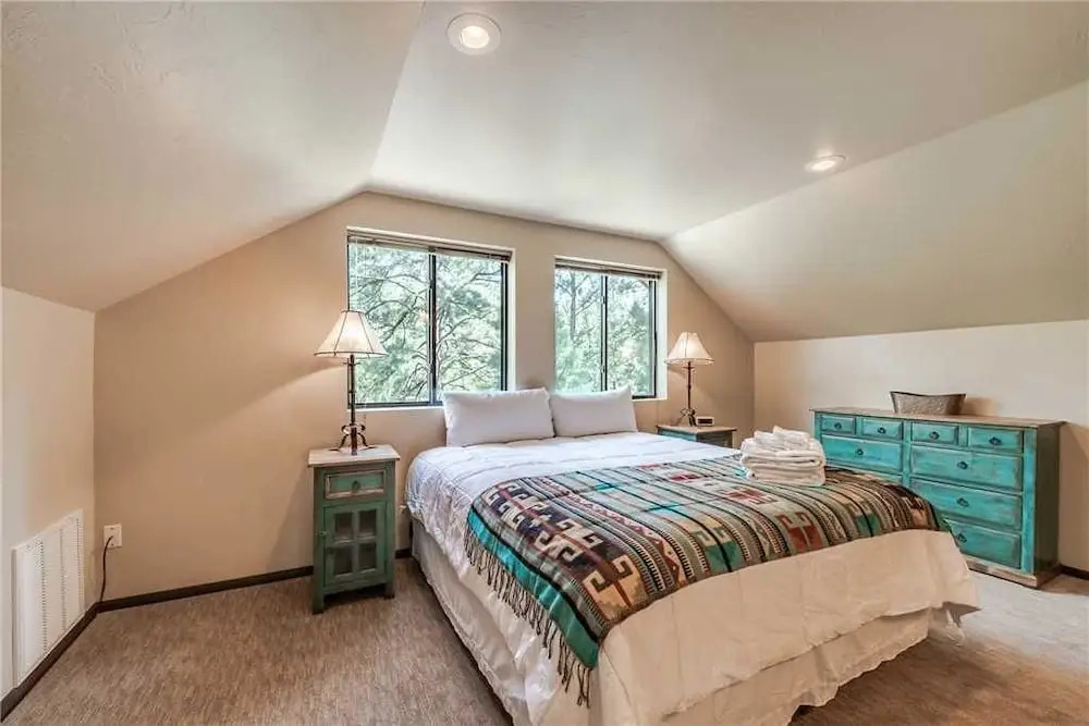 Ruidoso Respite - Six Bedroom Cabin with Hot Tub
