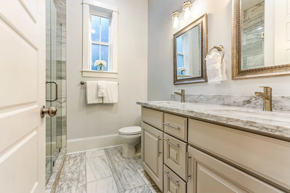 5BR with Pool - Great for Families - Near Everything