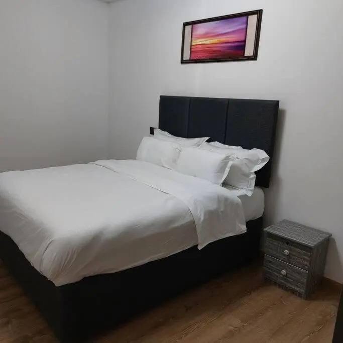 Urban Oasis - Modern Luxe 2 Bedroom Apt with pool, gym