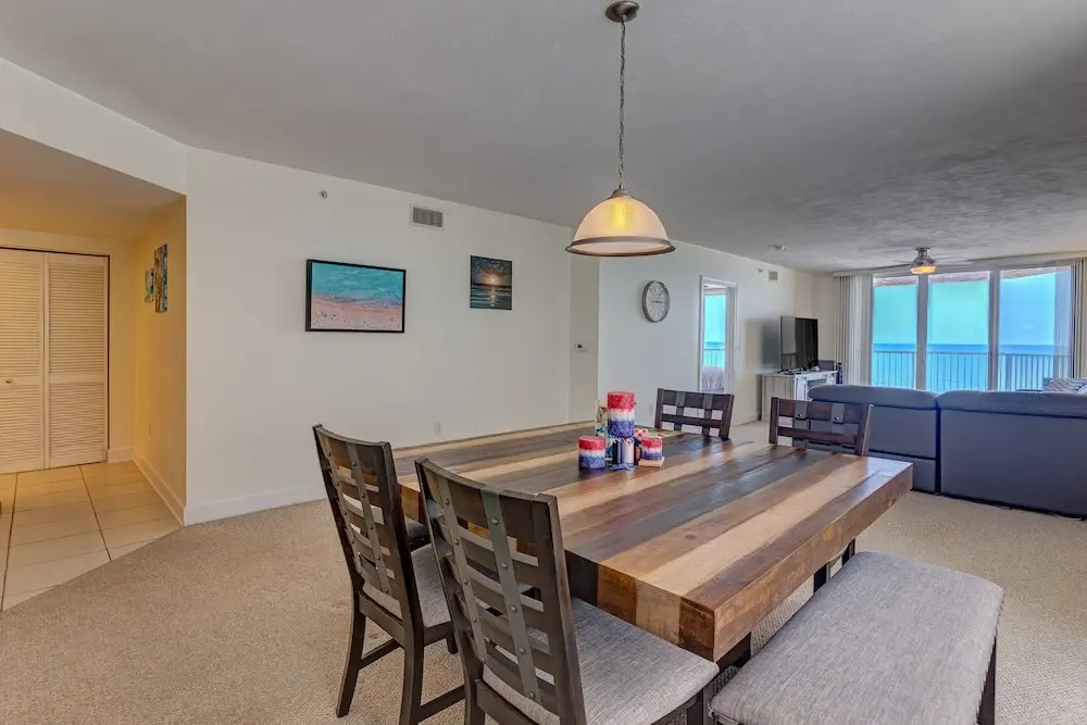 Daytona Dimucci Twin Towers 404-ocean Oasis