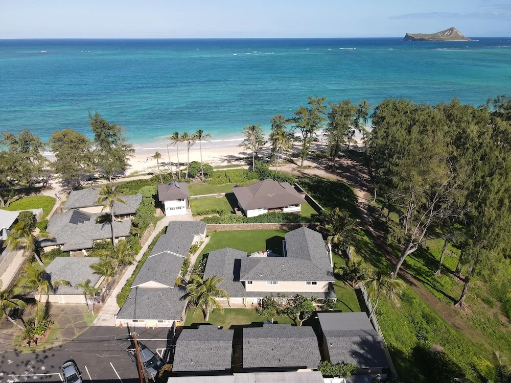Waimanalo Beach Cottages