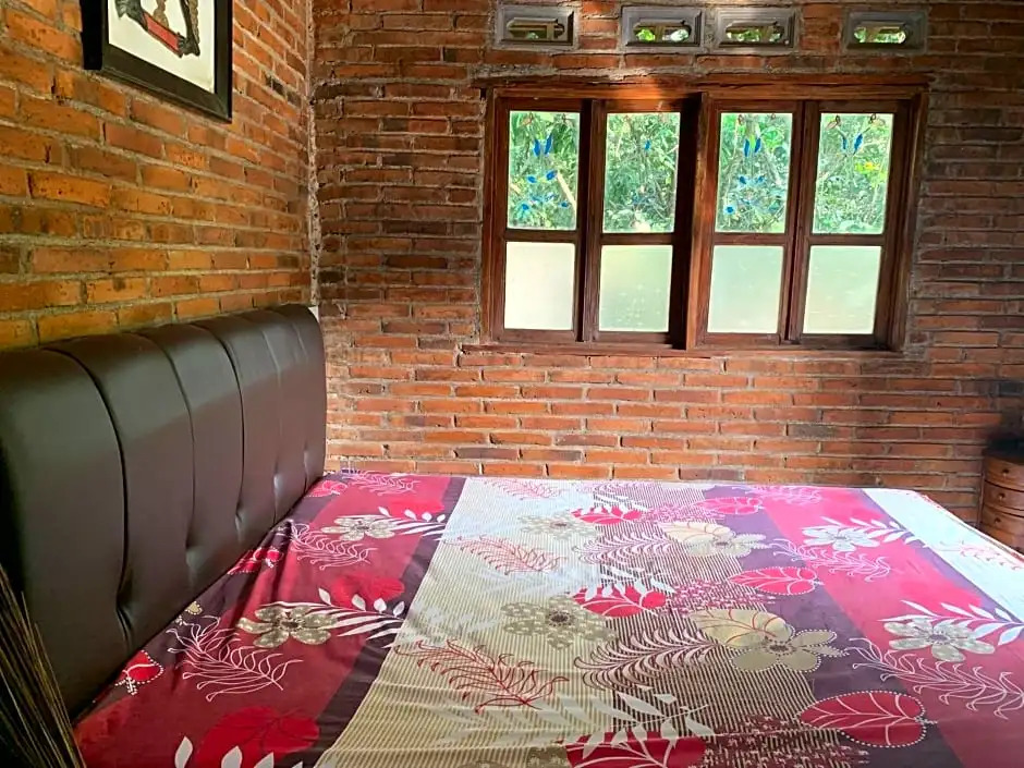 Bu Condro Homestay by Luxury Degree