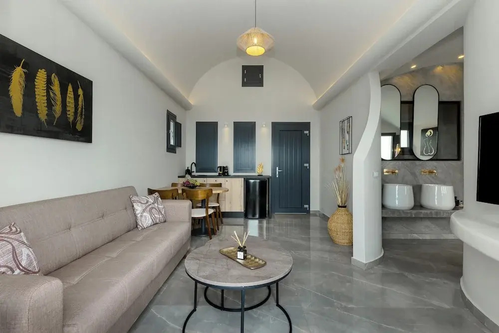 Kudos Suites Firostefani
