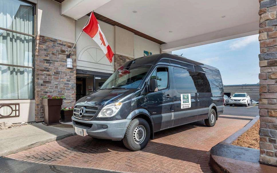 Quality Inn & Suites Toronto West 401-Dixie