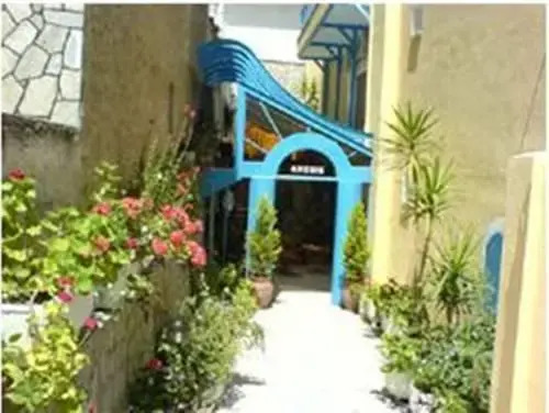 Anesis Hotel