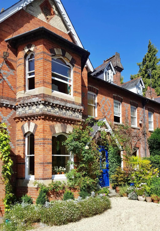 Alma House Bed and Breakfast