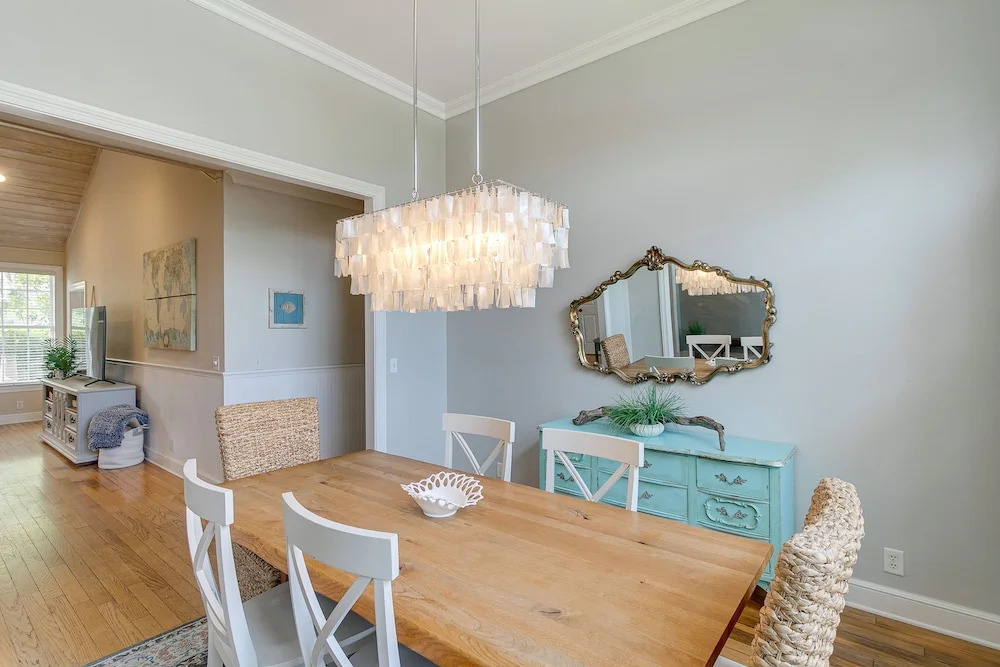 St Simons Island Vacation Rental: 5 Mi to Beach!