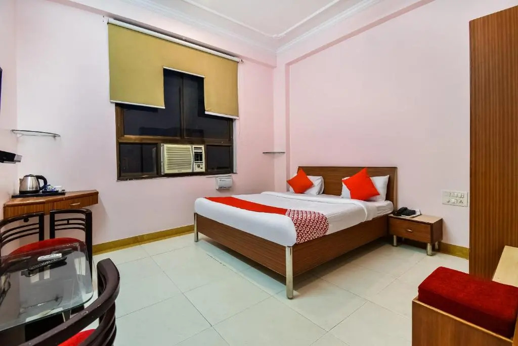 Collection O Hotel Re Kitchen & Bar