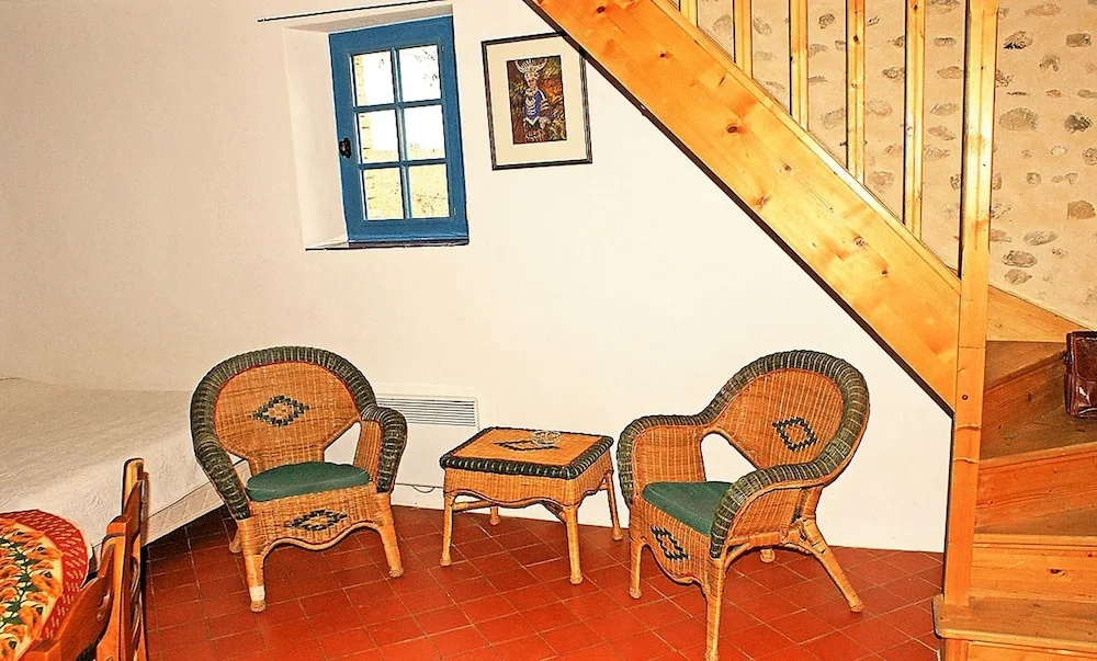 House With 4 Bedrooms in Allemagne en Provence, With Furnished Garden