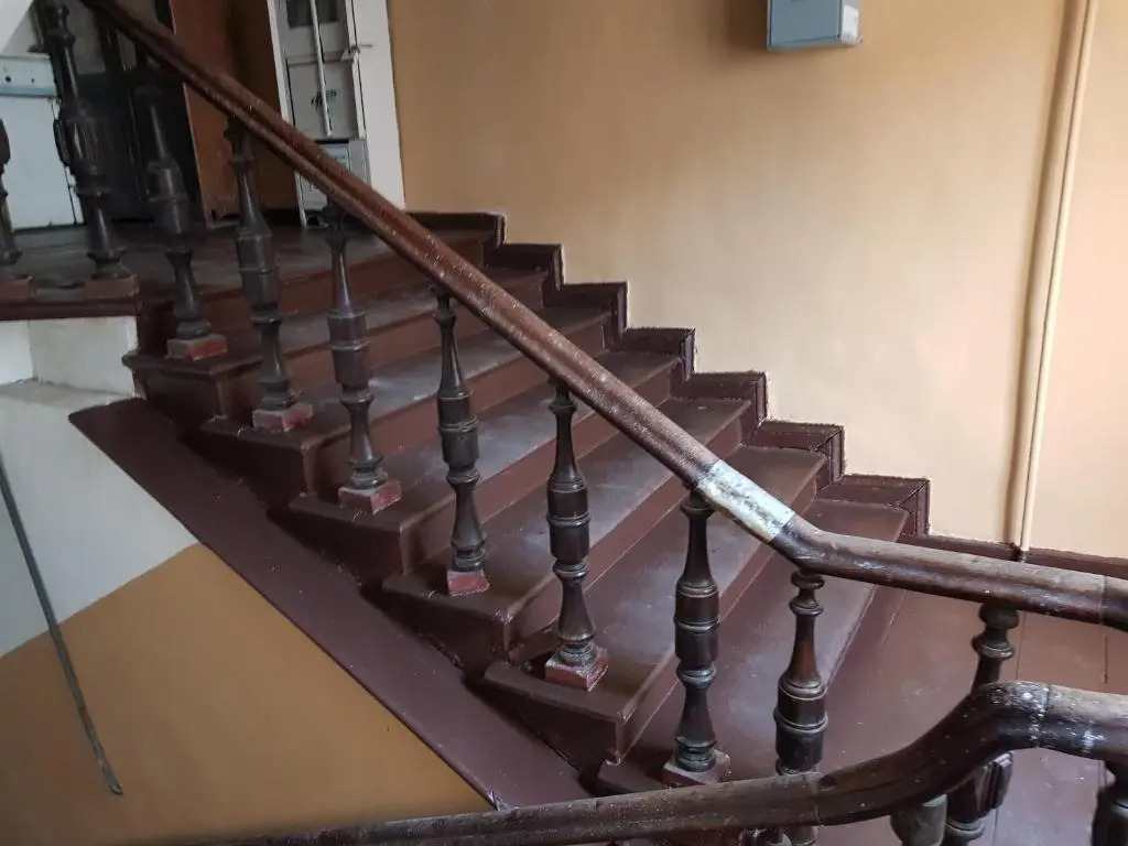 Luxury 3 BR apartment by Freedom square City Center