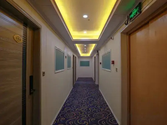 Fangchenggang Golden Harbor Holiday Hotel