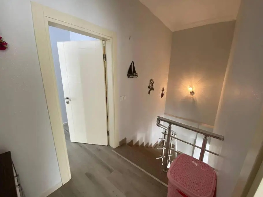 Lovely 3 Bedrooms Luxury APT with pool and Gym