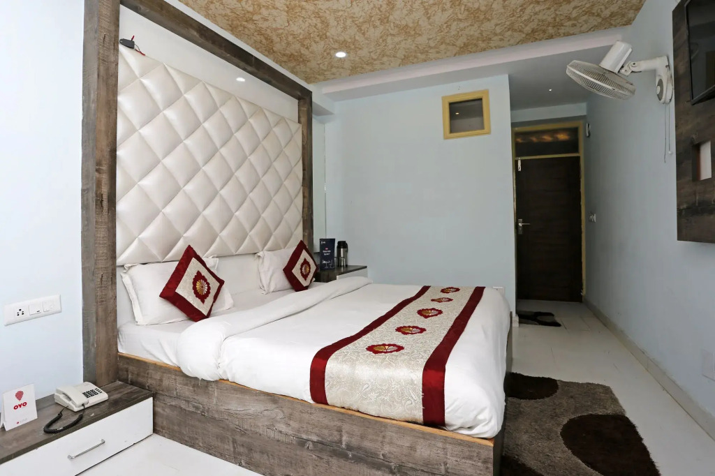 OYO Rooms 099 Near Victory Tunnel Shimla