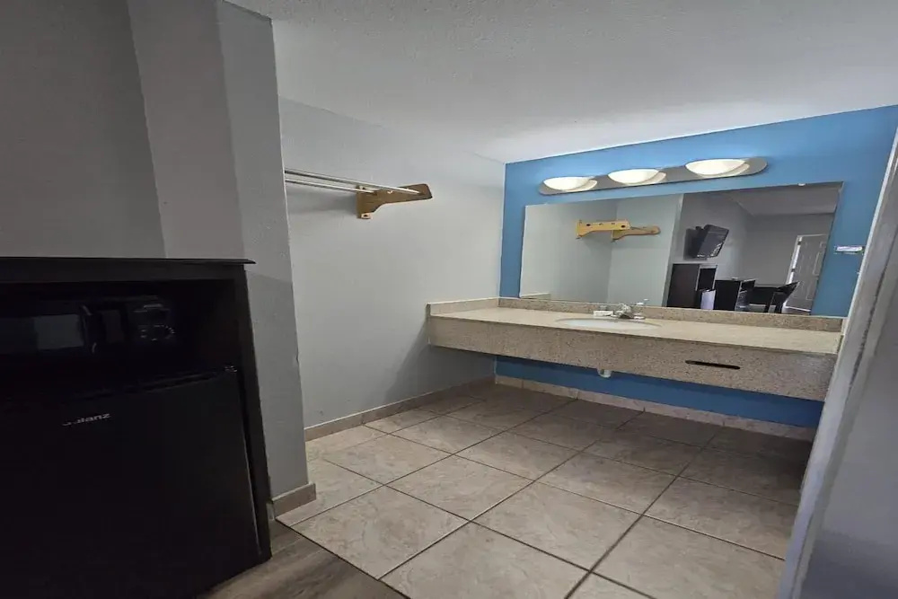 Luxury Inn & Suites and RV