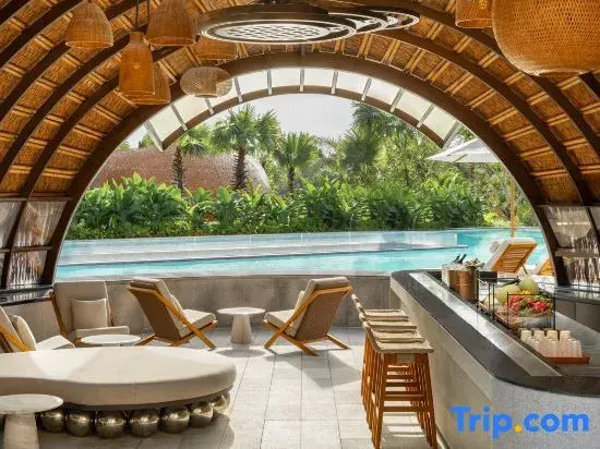 Kimpton Aqeos Hainan by IHG