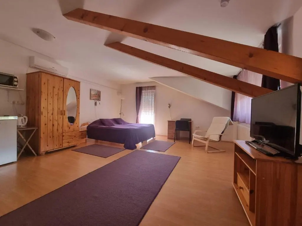 Hungaria Apartments