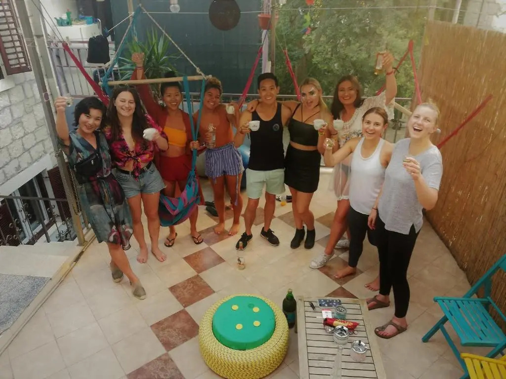 Hostel Wonderful World