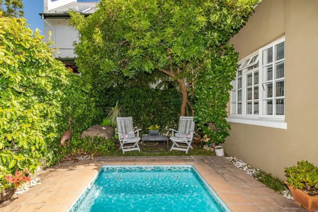 Suburban bliss with Wifi and plunge pool