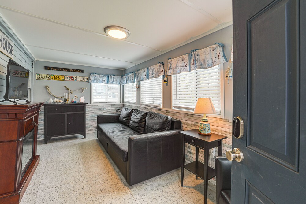 Large Yard: Walkable Cottage in Old Orchard Beach!