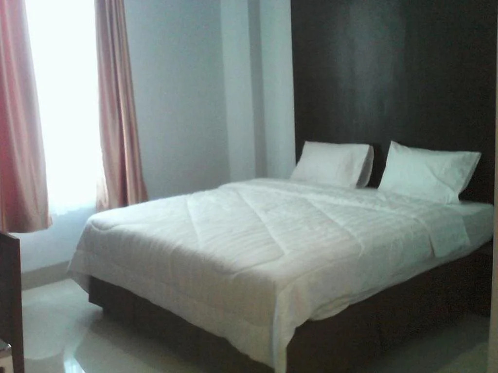 Novena Hotel Watampone