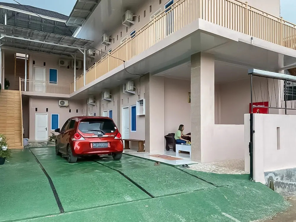 RedDoorz Syariah near PKOR Lampung