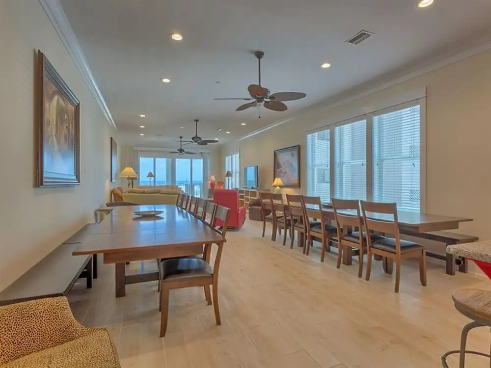 Pearl West by Meyer Vacation Rentals