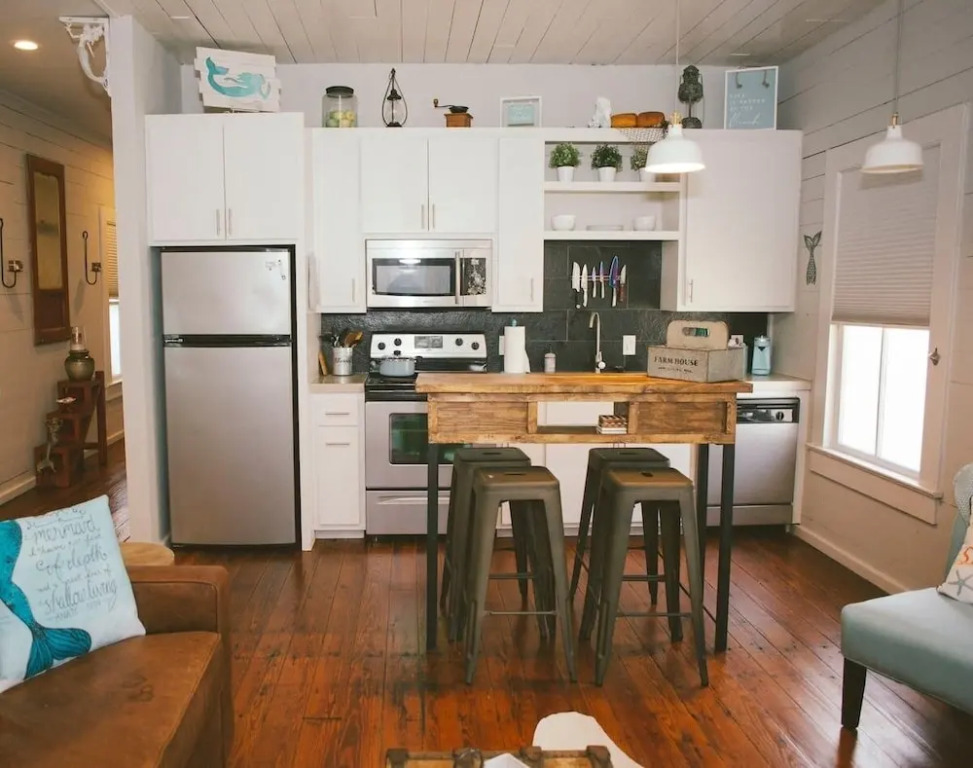 The Knotty Mermaid 2br Home In Galveston 2 Bedroom Home by RedAwning