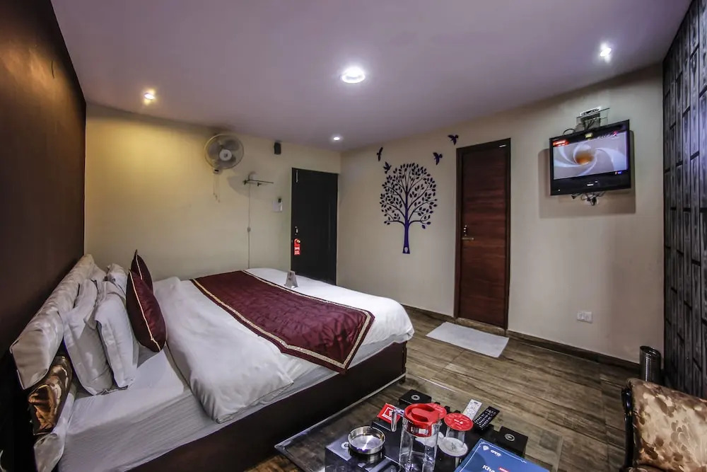 OYO 3361 Hotel Kapital