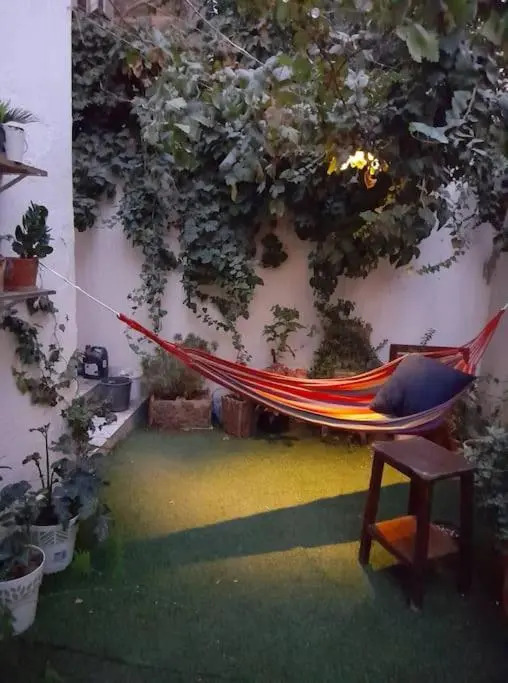 Cozy 2 bedrooms apartment in Jabal Lwebdeh