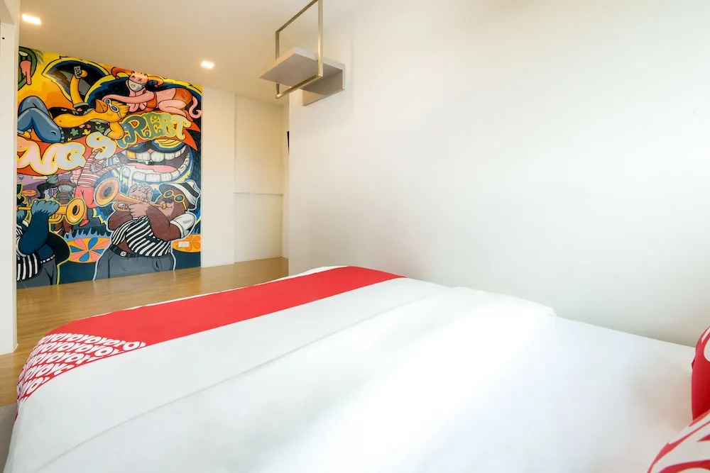 The Pattaya Story Poshtel