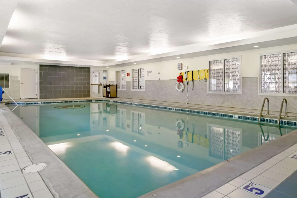 Best Western Beacon Inn