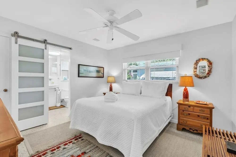 The Lady Fish 3 Bedroom Home by RedAwning