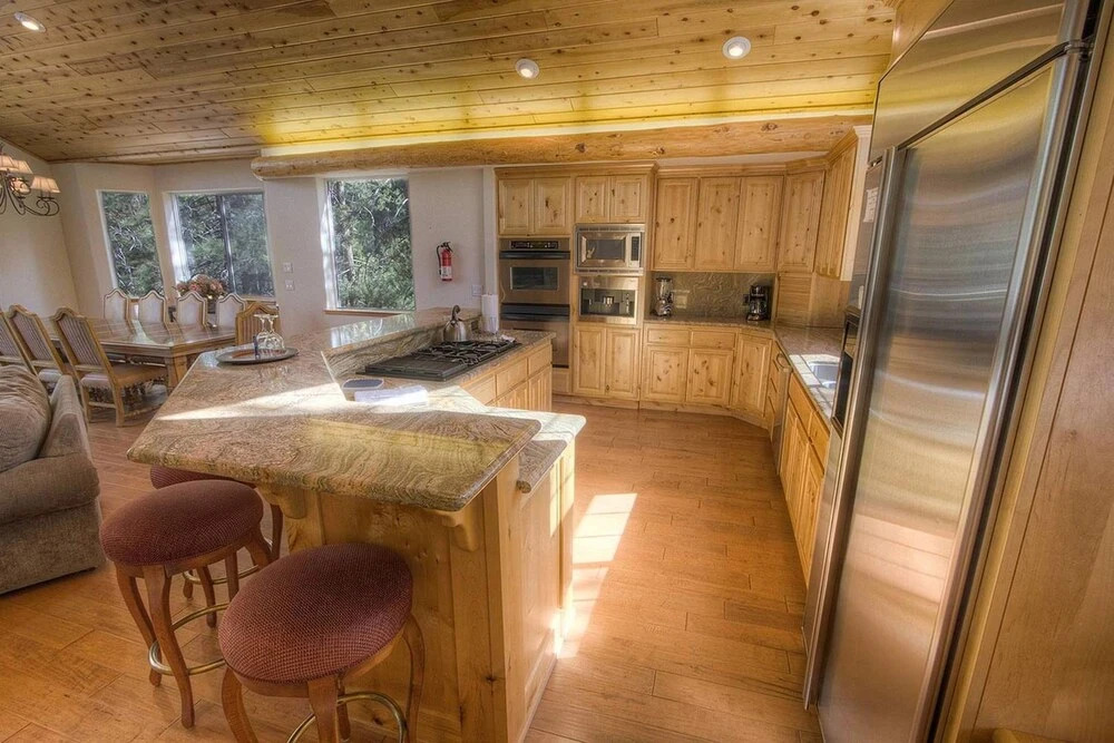 Truckee River Lodge