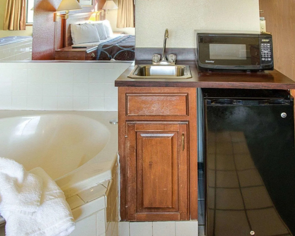 Rodeway Inn Florence - Cincinnati South