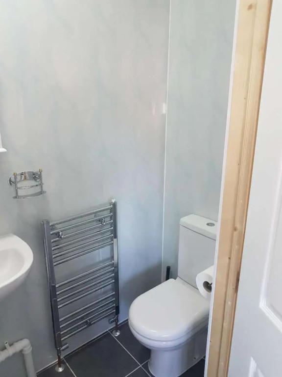 Sheridan - Studio Flats with Extra Beds contractor stay FREE Parking
