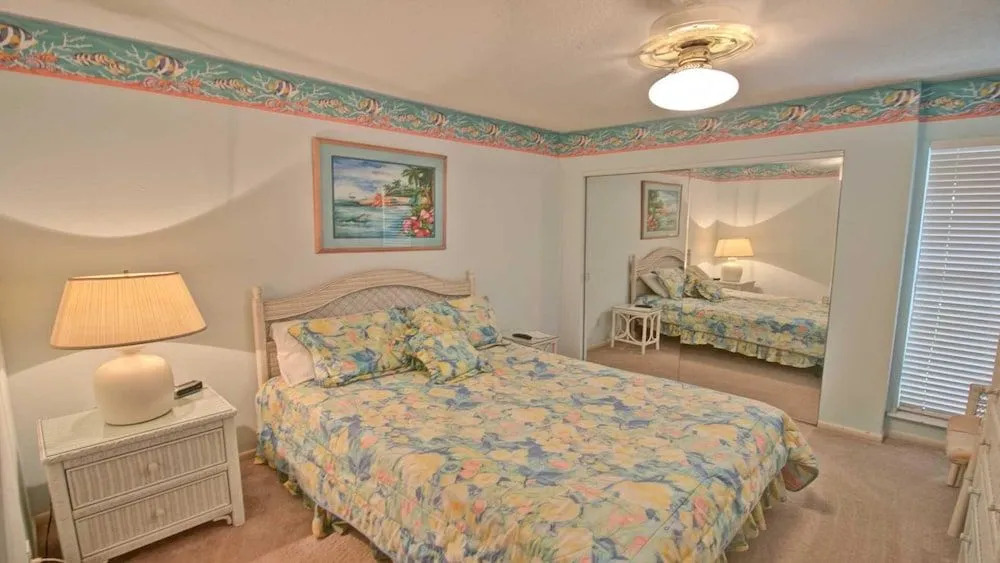 214 - 3 Br Condo
