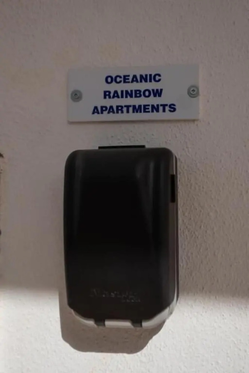 Oceanic Rainbow Apartment-Albufeira