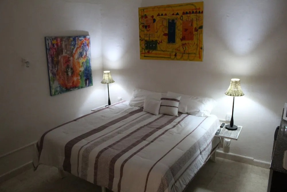 Door54 Guest Suites