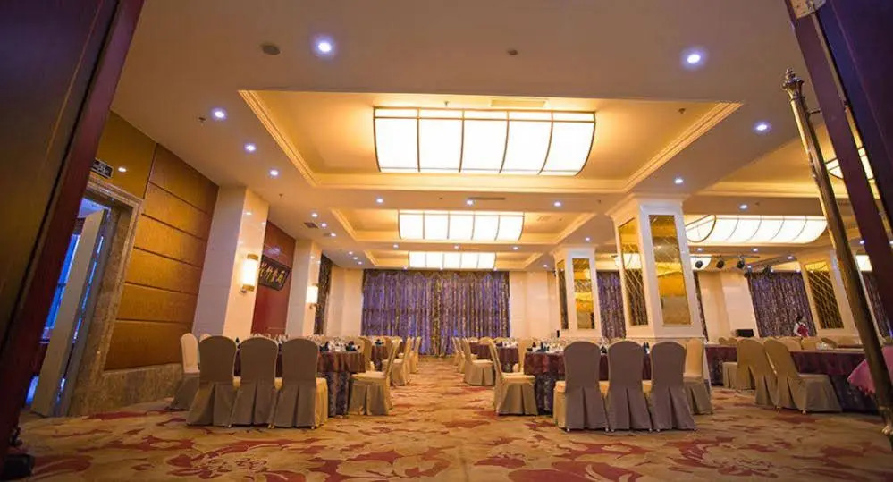 Huashuiwan No. 1 Hot Spring Hotel
