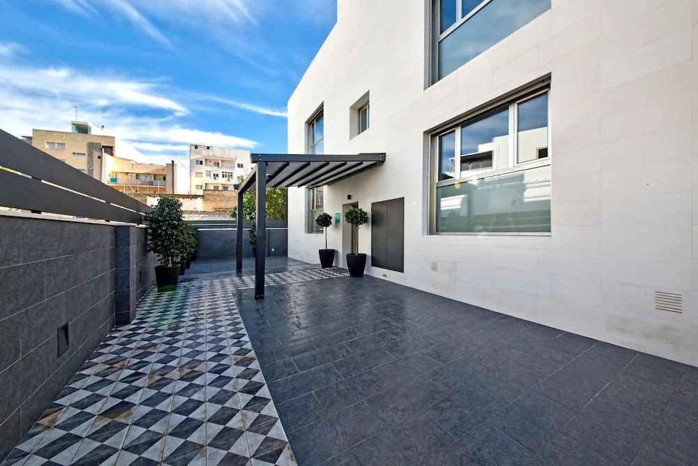 Poble Espanyol Apartments