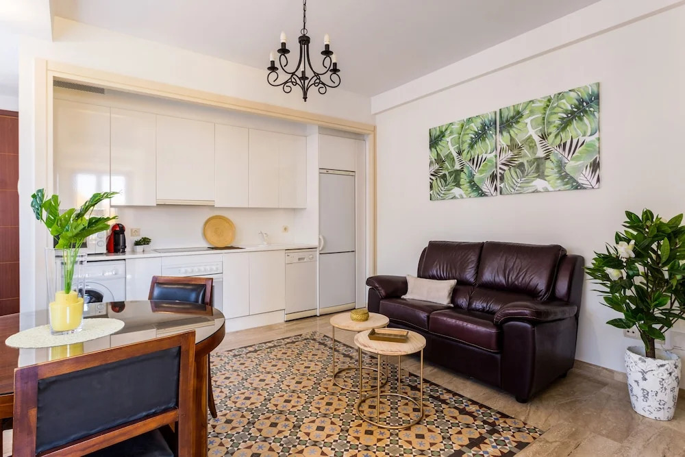 Green - Apartments Giralda