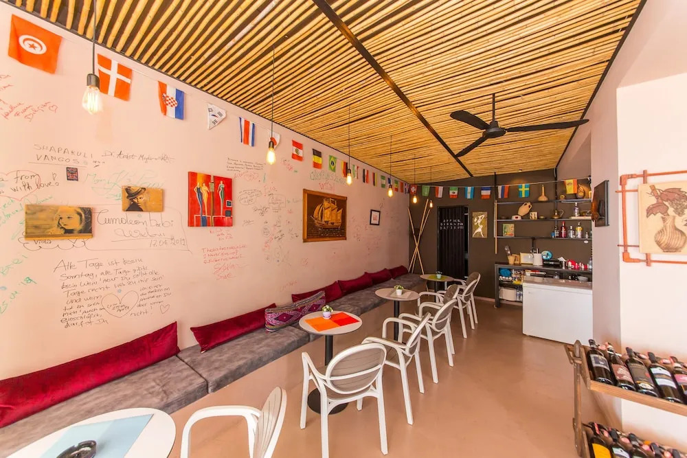 Hotel Argjiro