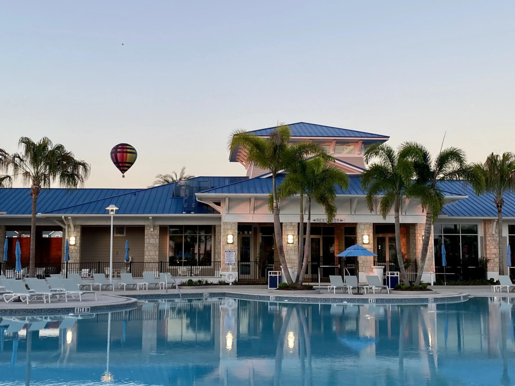 5 Bedrooms 45 Bathrooms Windsor Island 602 Jl