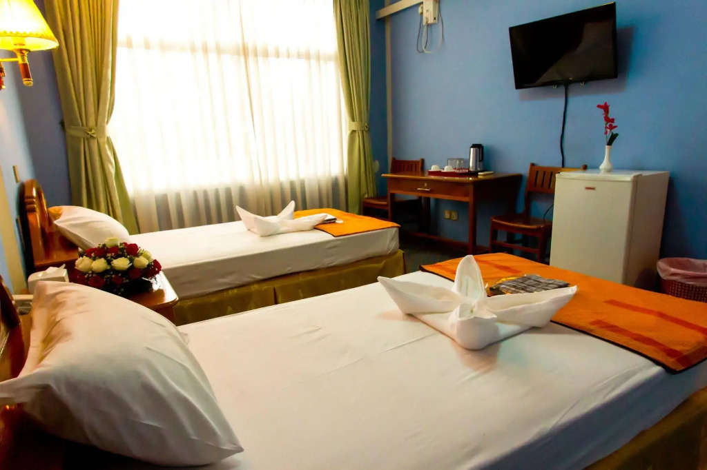City Golf Resort Hotel