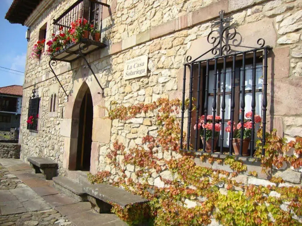 La Casa Solariega
