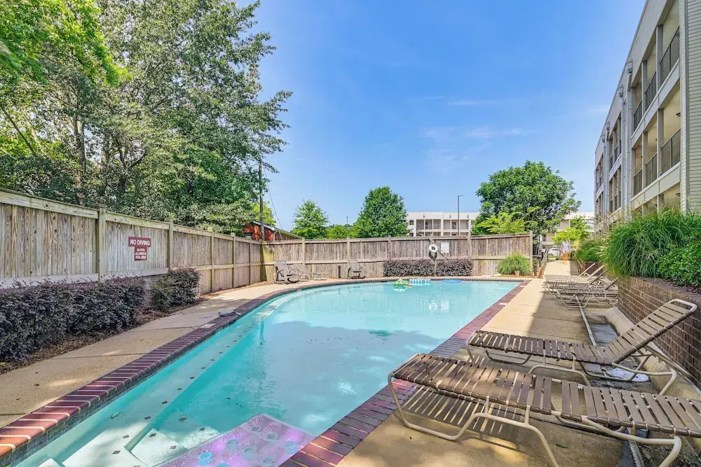Cotton District Condo: Walkable Spot for Game Day!