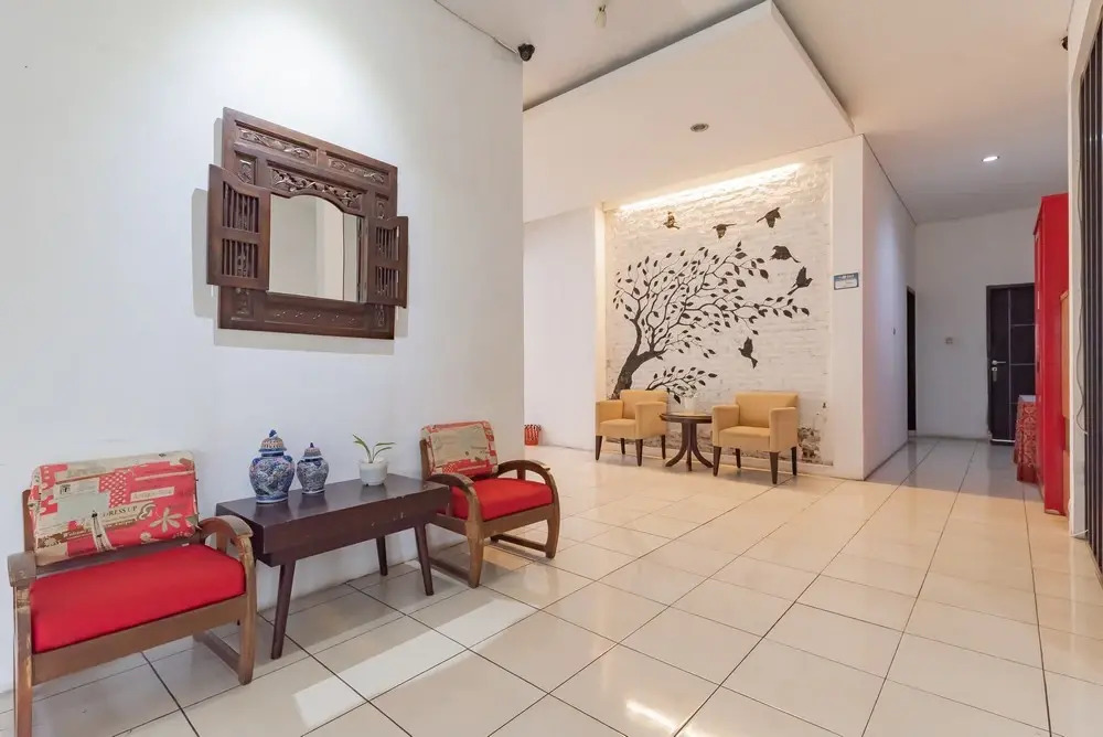 RedDoorz near Taman Kota Lapang Merdeka Sukabumi