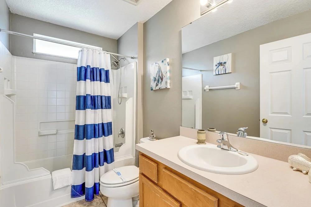 17 Mi to Disney: Home w/ Game Room in Davenport
