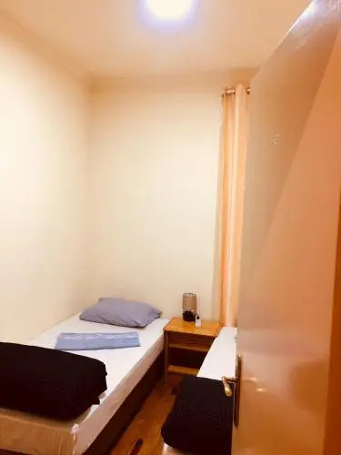 LisBangla Guest House